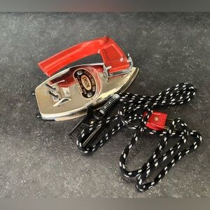 Vintage Emson electric travel iron